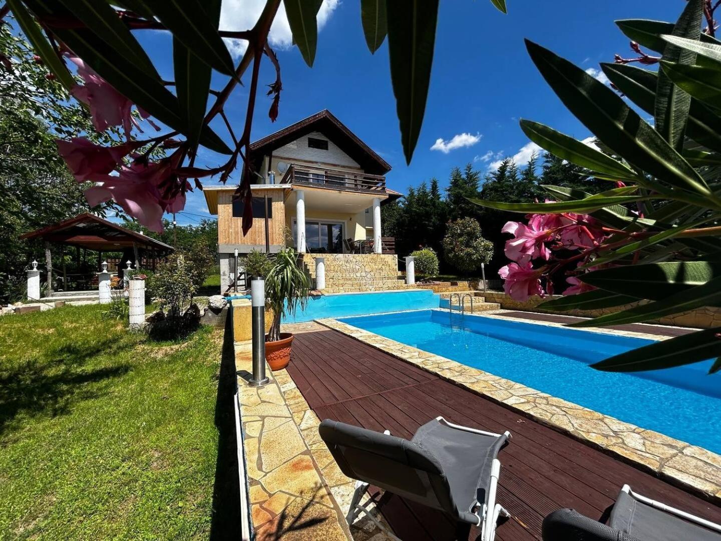 Villa Somlyo Fot 외부 사진